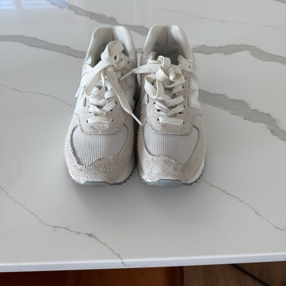 New Balance 574 platform Athletic Shoes - Picture 2 of 5